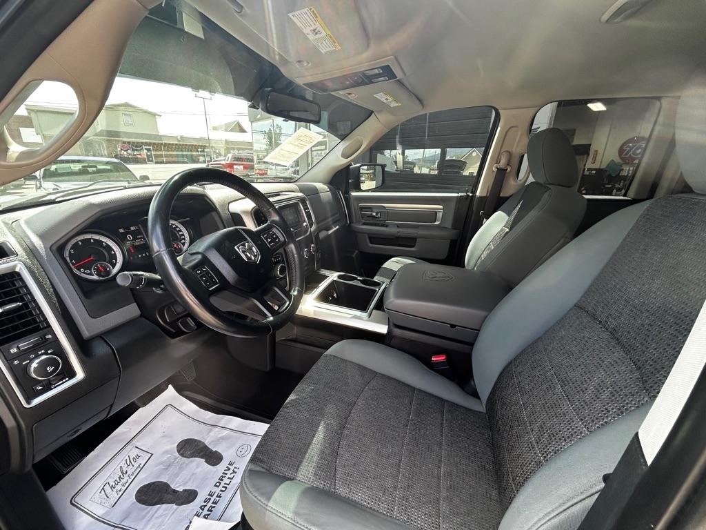 RAM 1500 SLT Quad Cab 2WD 2014