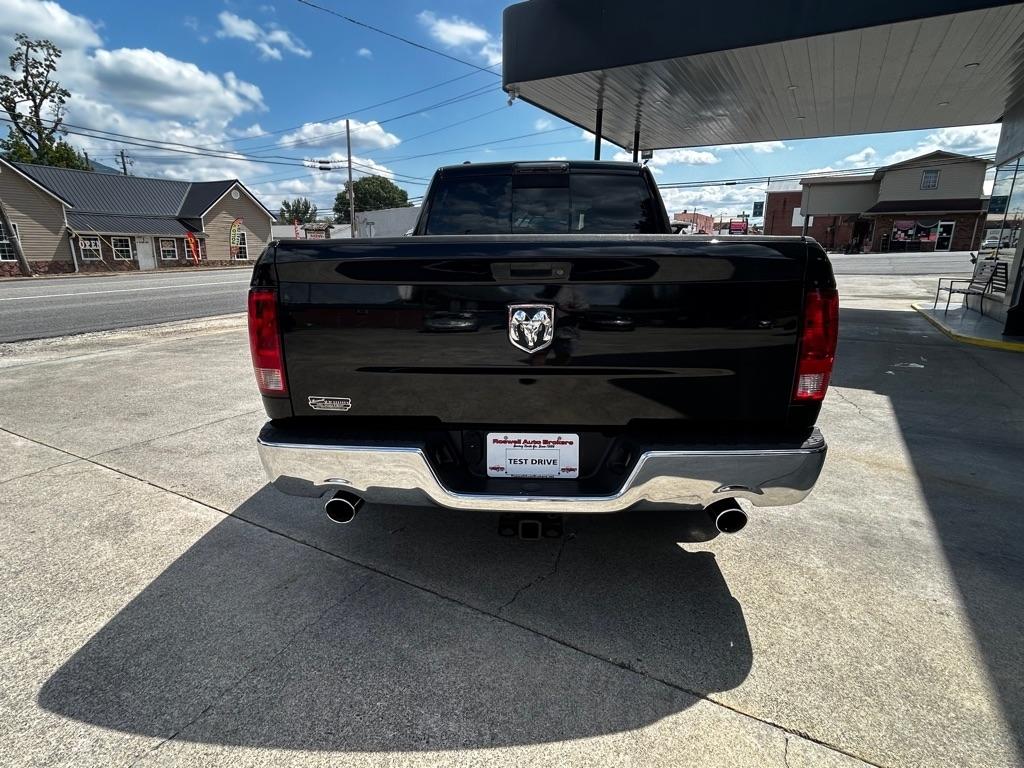 RAM 1500 SLT Quad Cab 2WD 2014