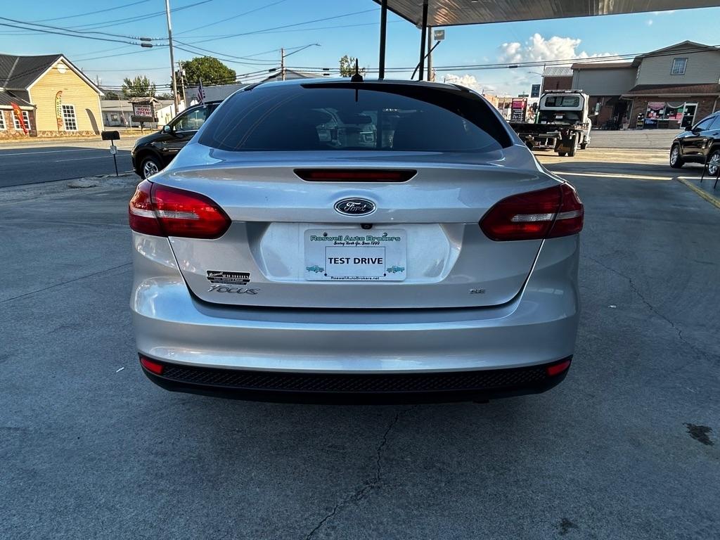 Ford Focus SE Sedan 2017