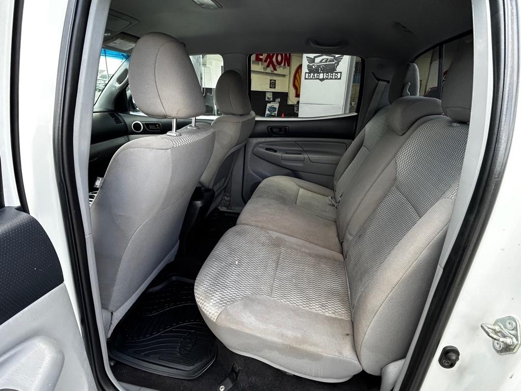 Toyota Tacoma PreRunner Double Cab I4 4AT 2WD 2014
