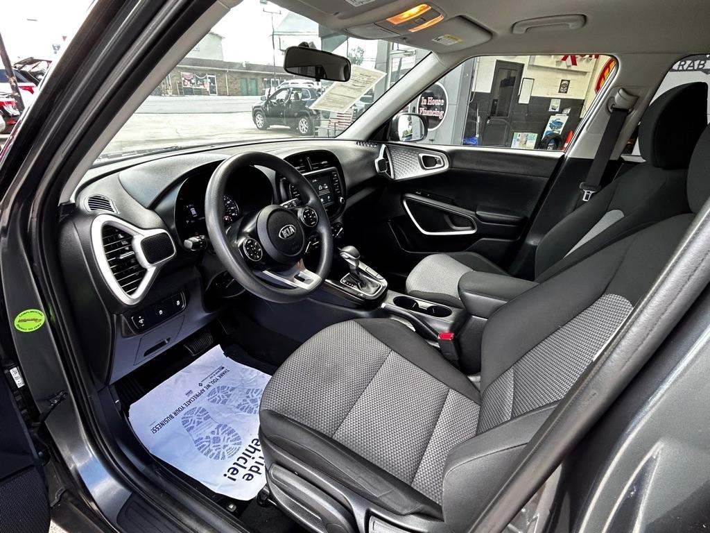 Kia Soul LX CVT 2021