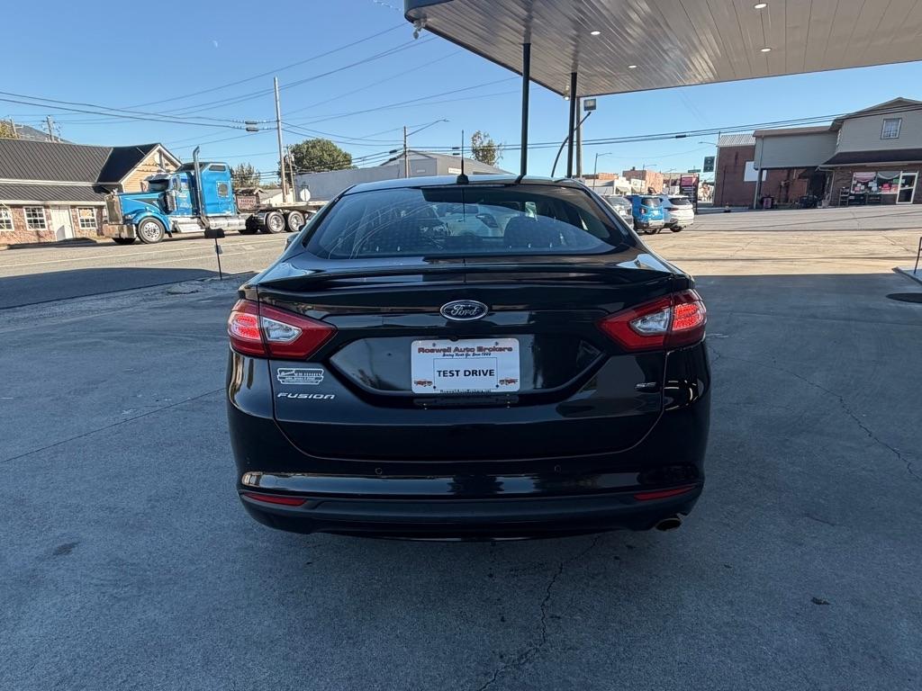 Ford Fusion SE 2013
