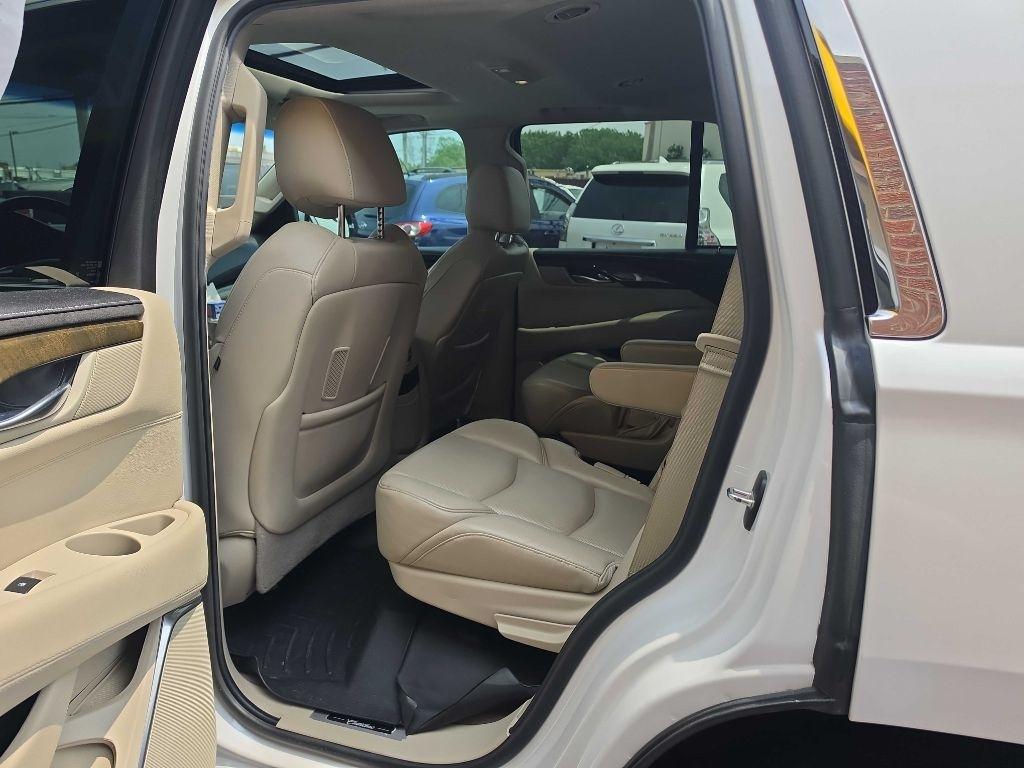 Cadillac Escalade Luxury 4WD 2018