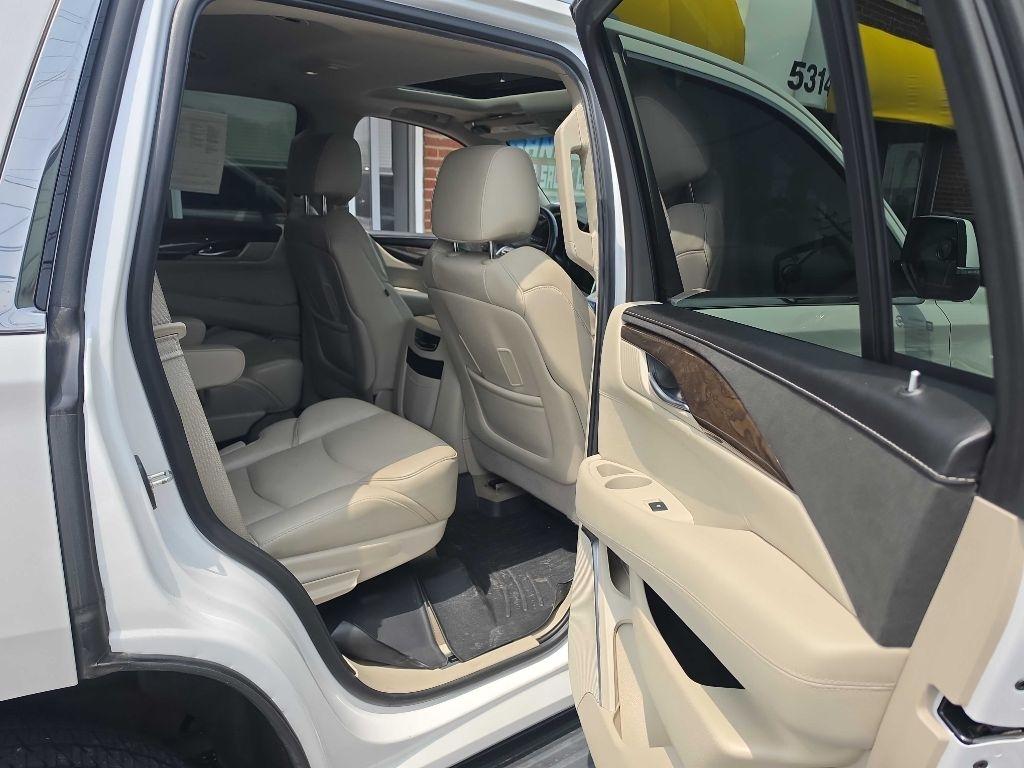 Cadillac Escalade Luxury 4WD 2018