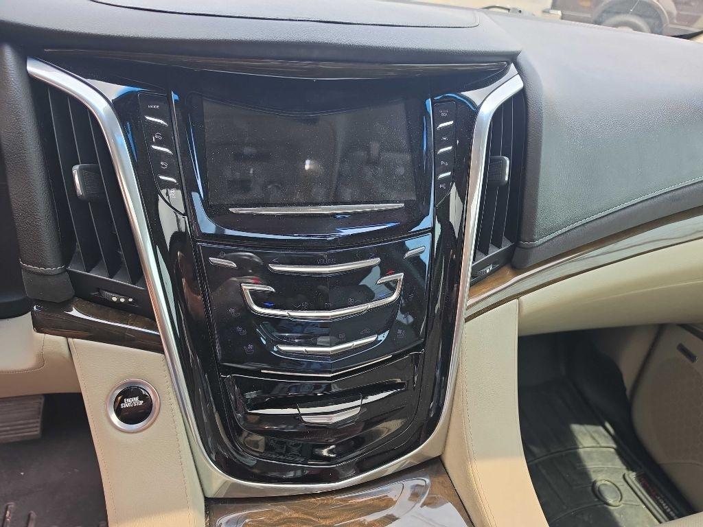 Cadillac Escalade Luxury 4WD 2018