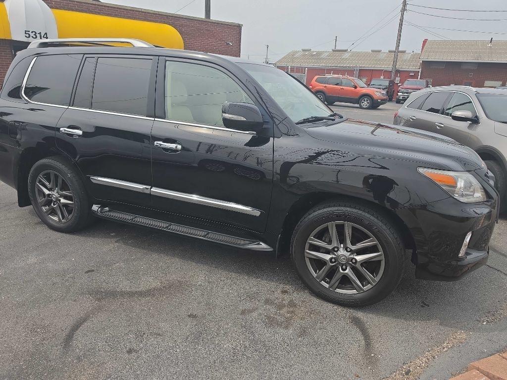 Lexus LX 570 Sport Utility 2013