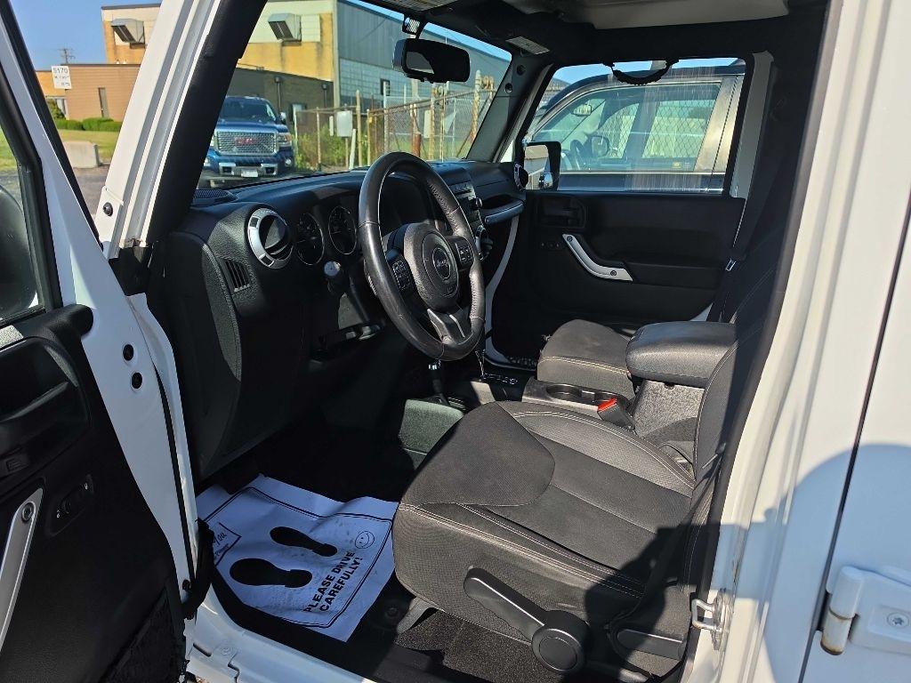 Jeep Wrangler Unlimited Sahara 4WD 2016
