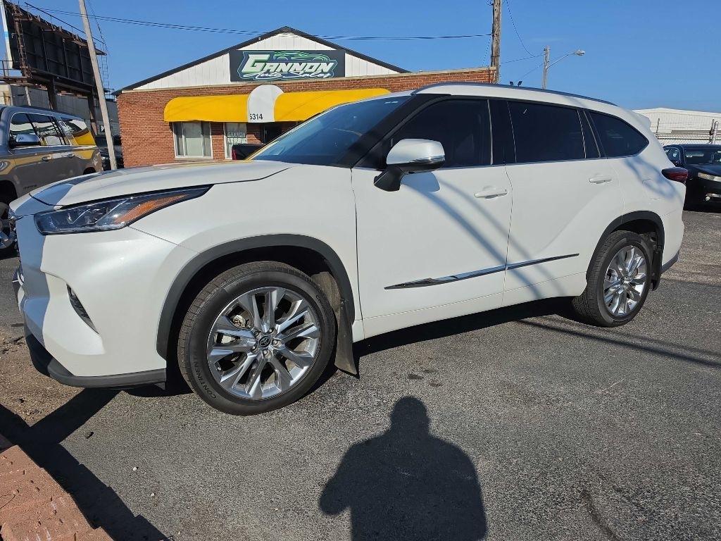 2023 Toyota Highlander Others