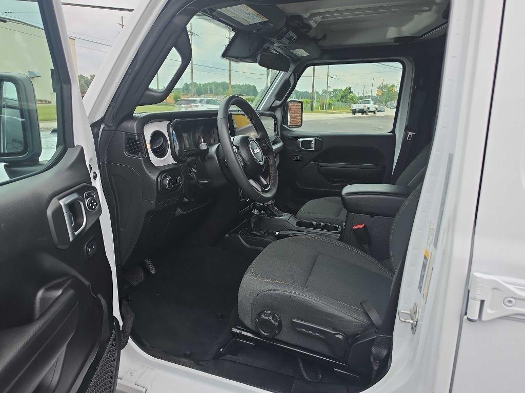Jeep Wrangler Sport 2024