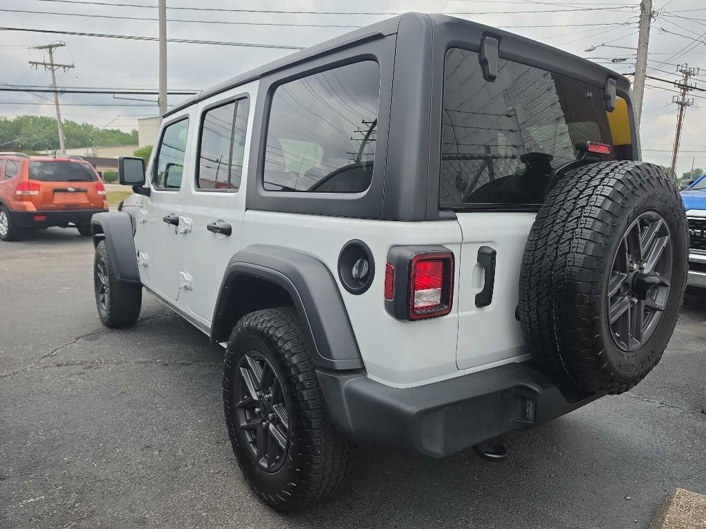 Jeep Wrangler Sport 2024