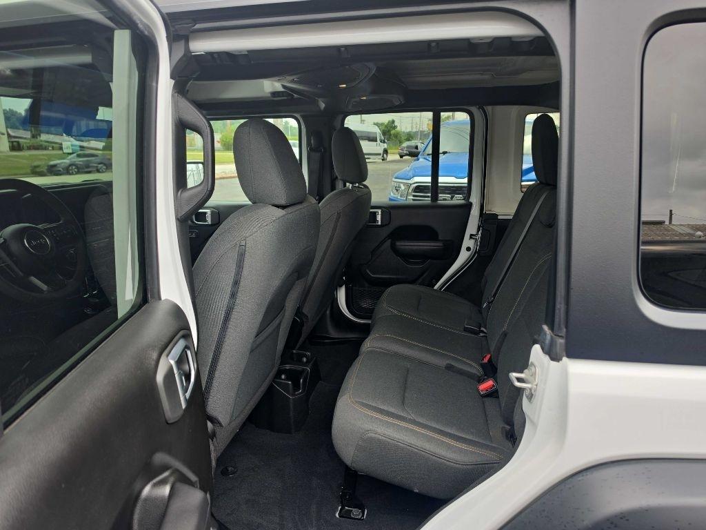 Jeep Wrangler Sport 2024