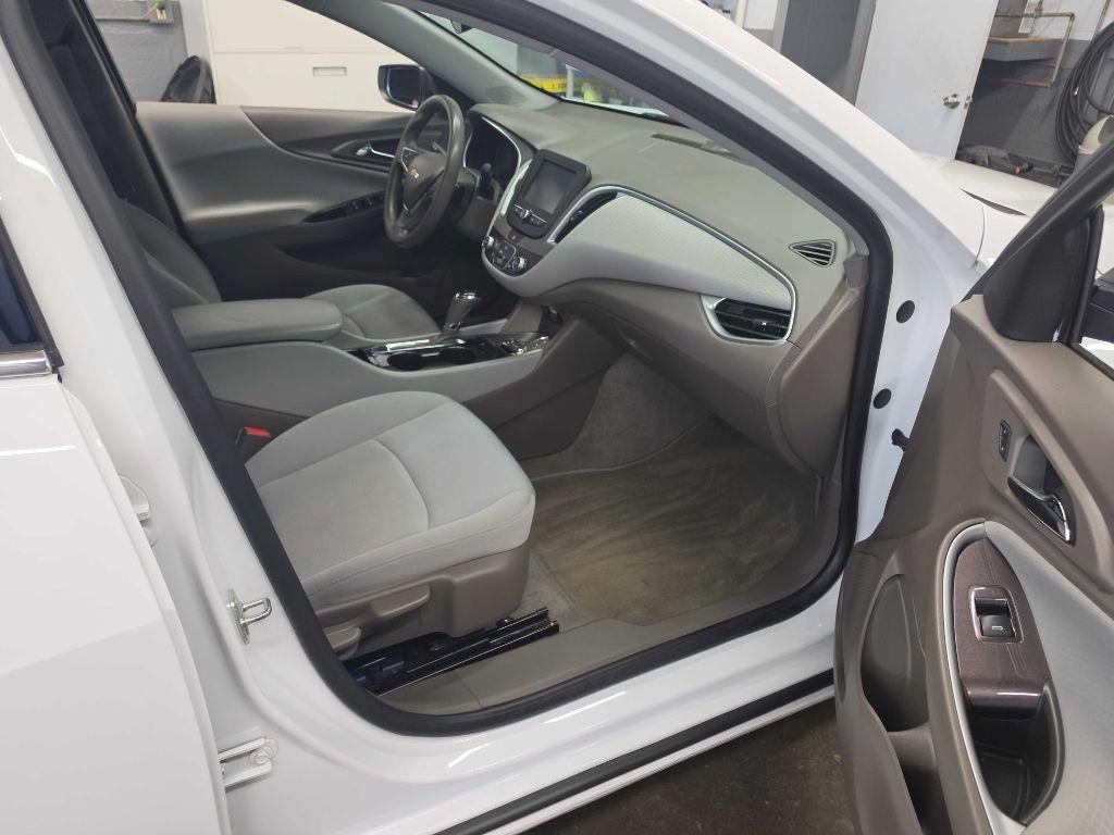 Chevrolet Malibu LS 2016
