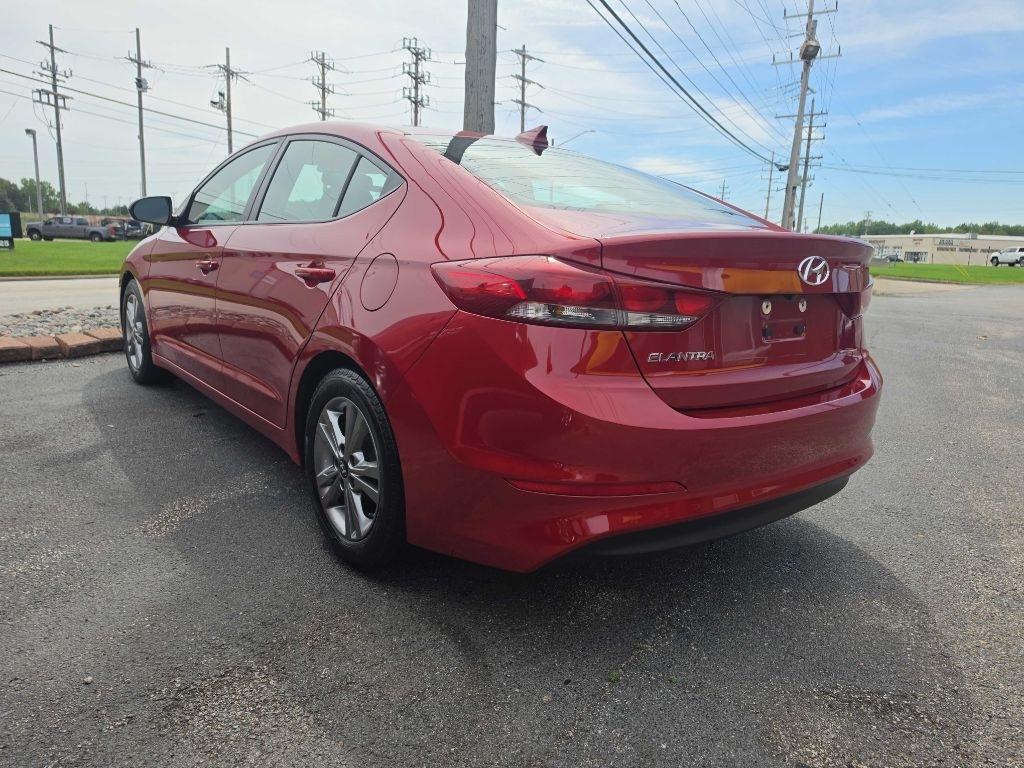 Hyundai Elantra Value Edition 6A 2017