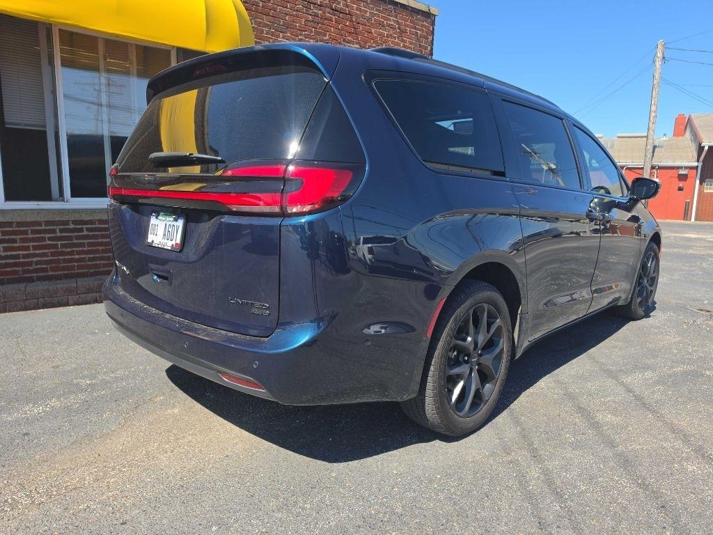 Chrysler Pacifica Limited AWD 2023