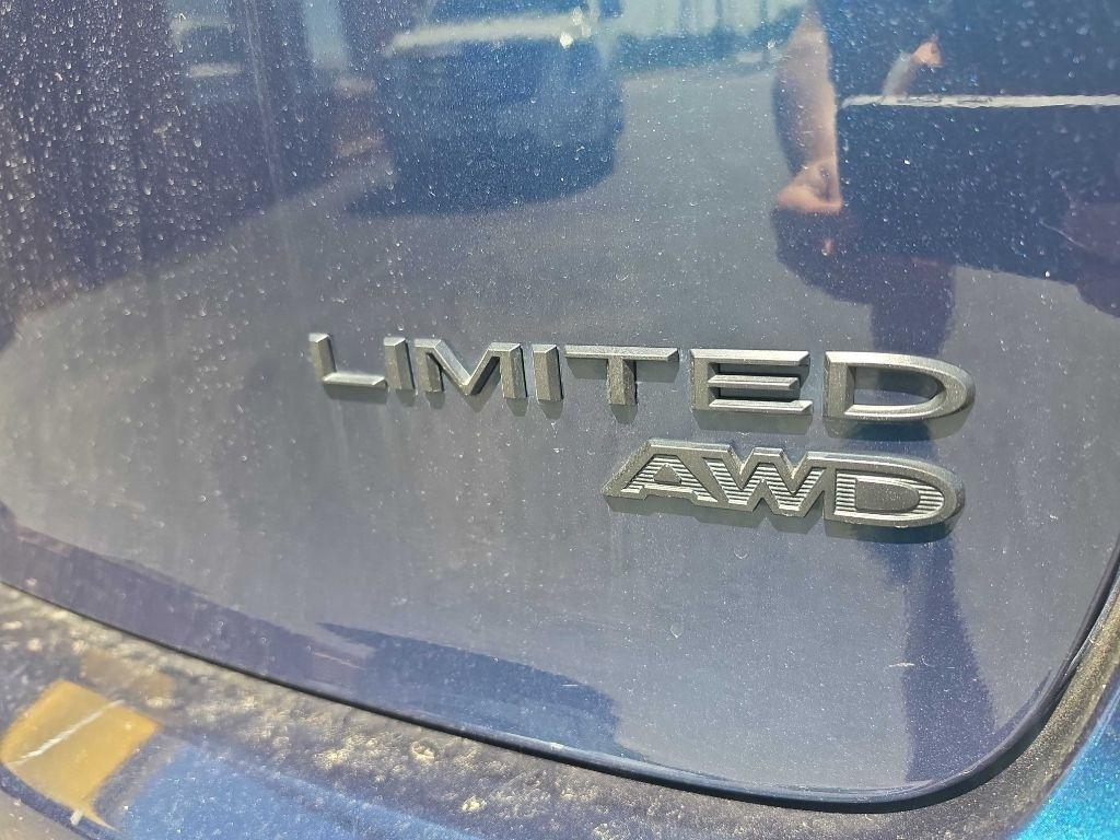 Chrysler Pacifica Limited AWD 2023