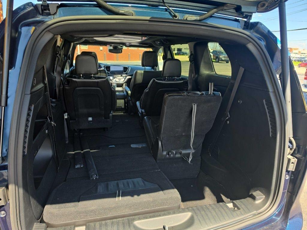 Chrysler Pacifica Limited AWD 2023