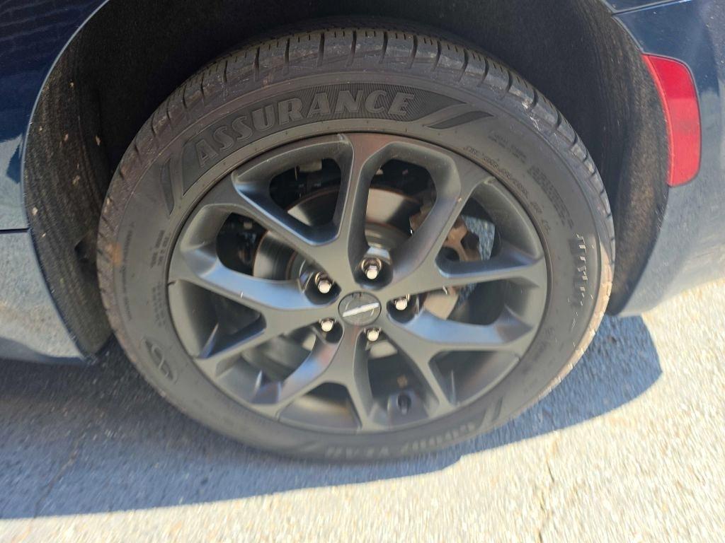 Chrysler Pacifica Limited AWD 2023