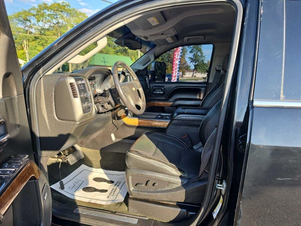 2017 Chevrolet Silverado 2500HD High Country - Photo 7