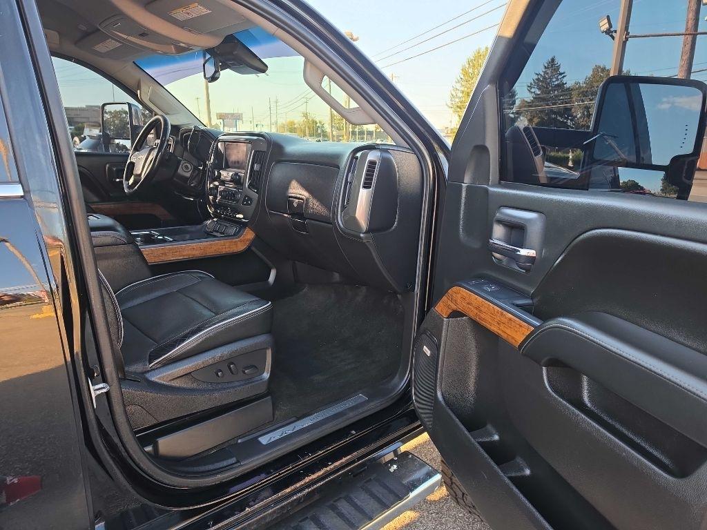 2017 Chevrolet Silverado 2500HD High Country - Photo 10
