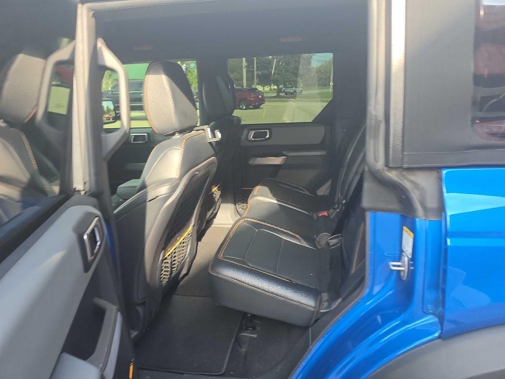 Ford Bronco Base 4-Door w/Advanced 2022