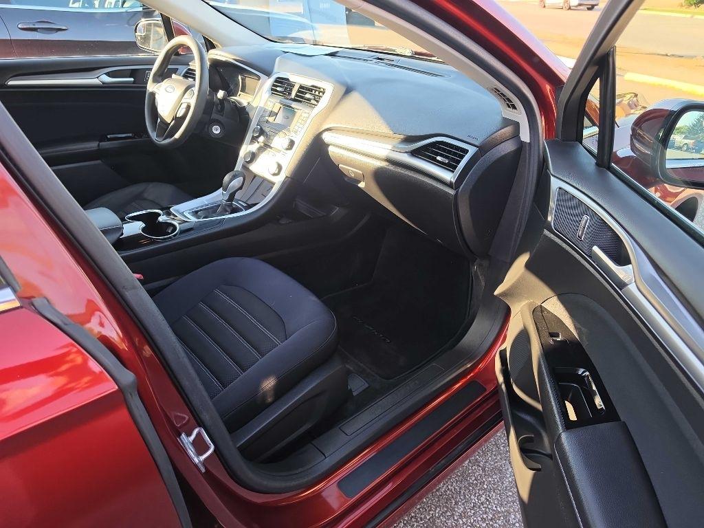 Ford Fusion SE 2014