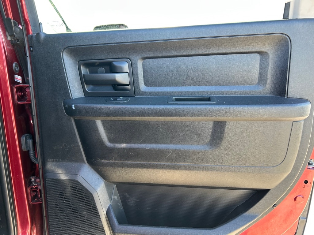 2017 Ram 2500 ST photo 13