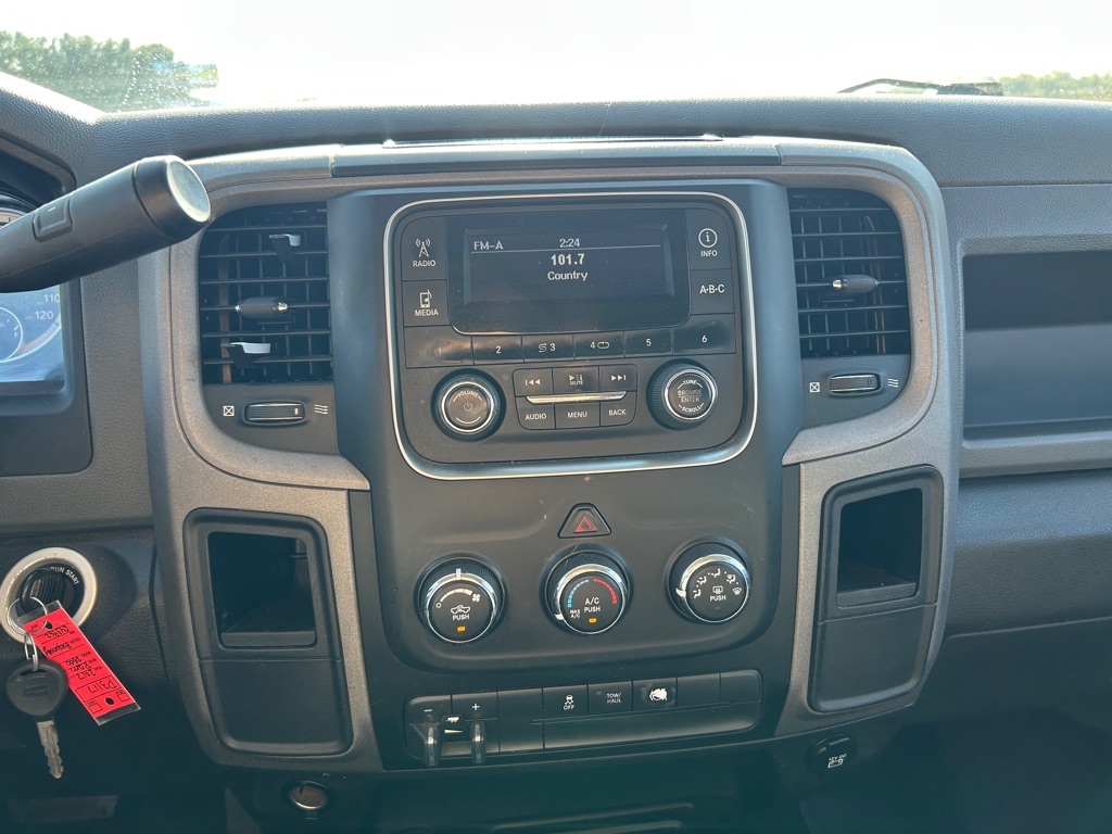 2017 Ram 2500 ST photo 17
