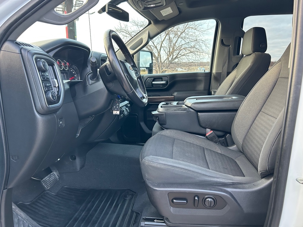 Chevrolet Silverado 2500HD  2021