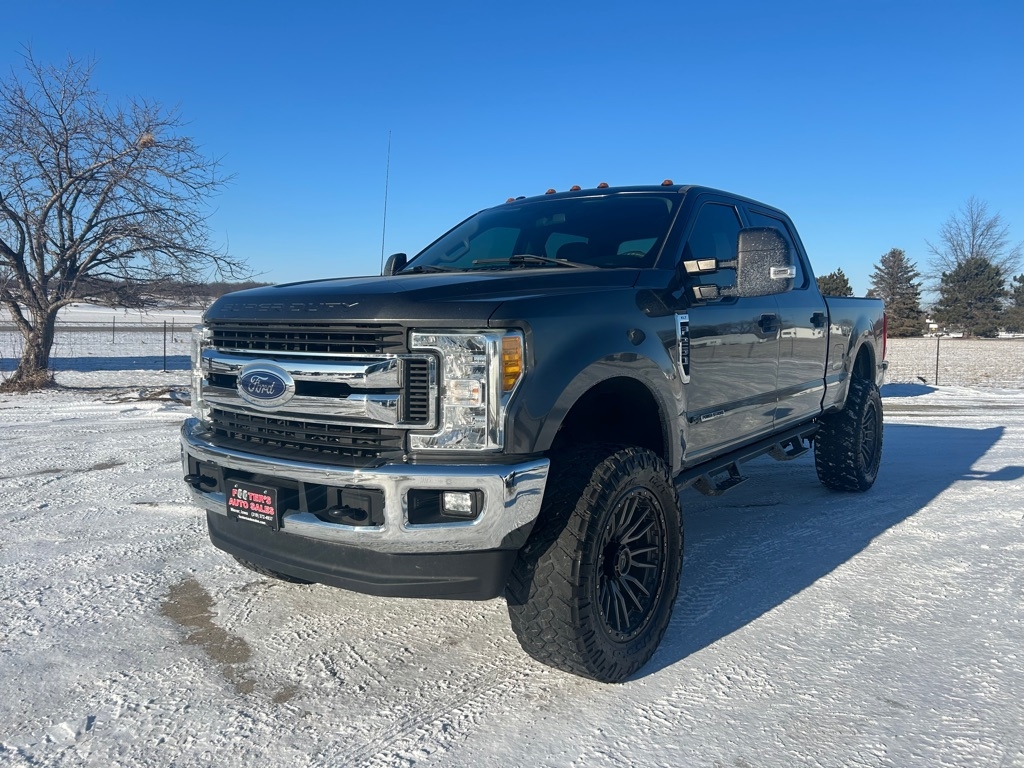 2017 Ford F-250 Super Duty XLT