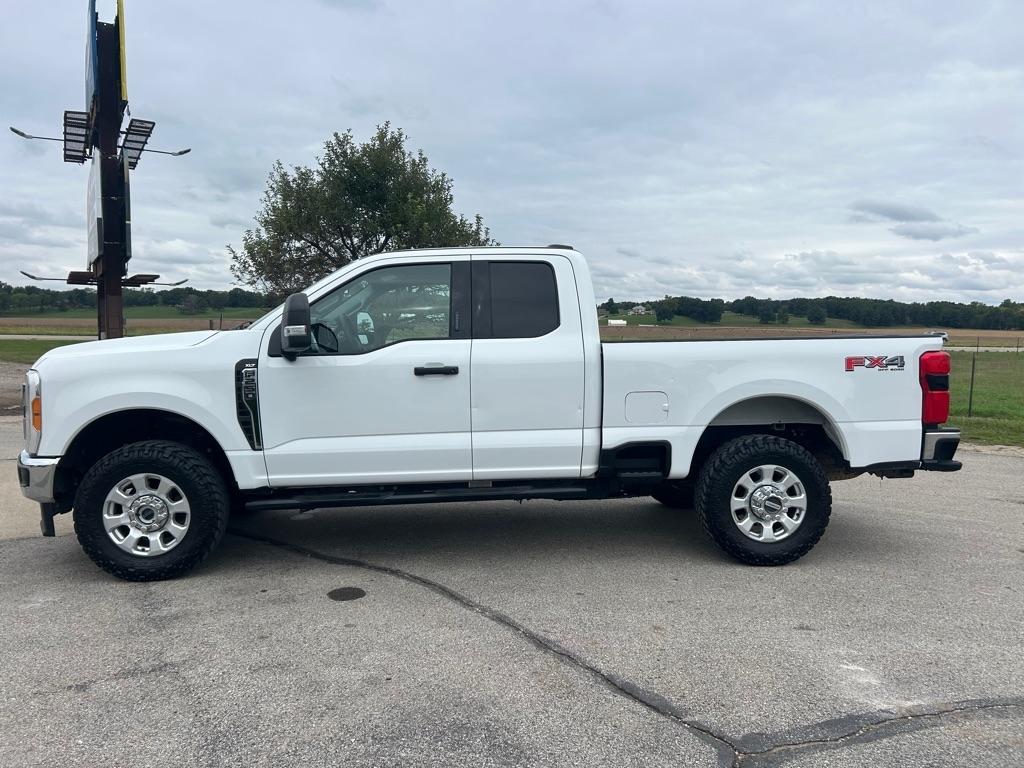 Ford F-250 SD  2023