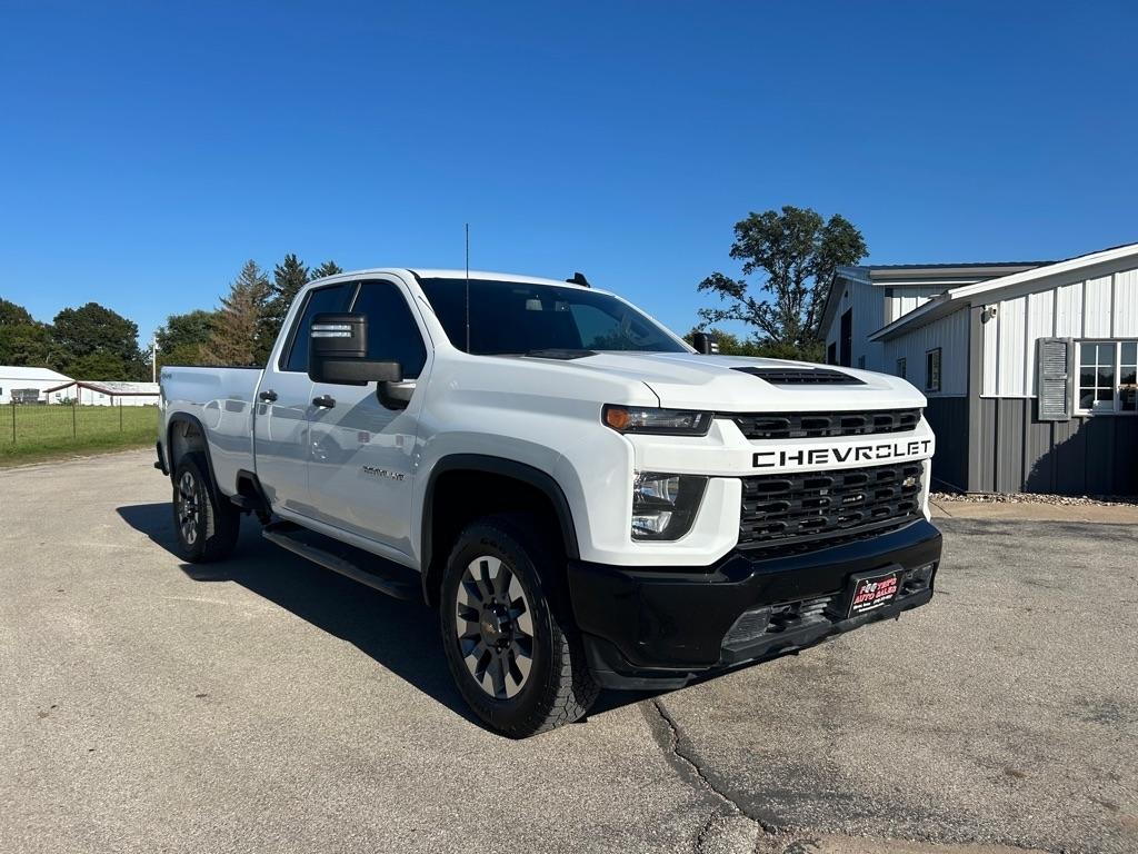 Chevrolet Silverado HD photo 3