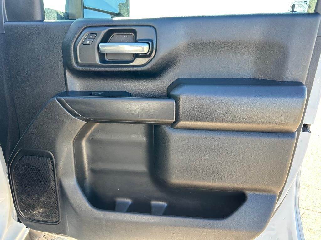 Chevrolet Silverado HD photo 12