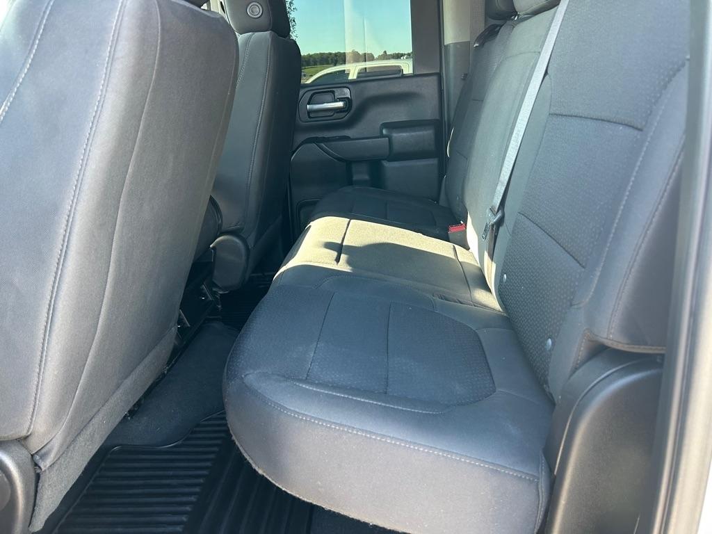 Chevrolet Silverado HD photo 15