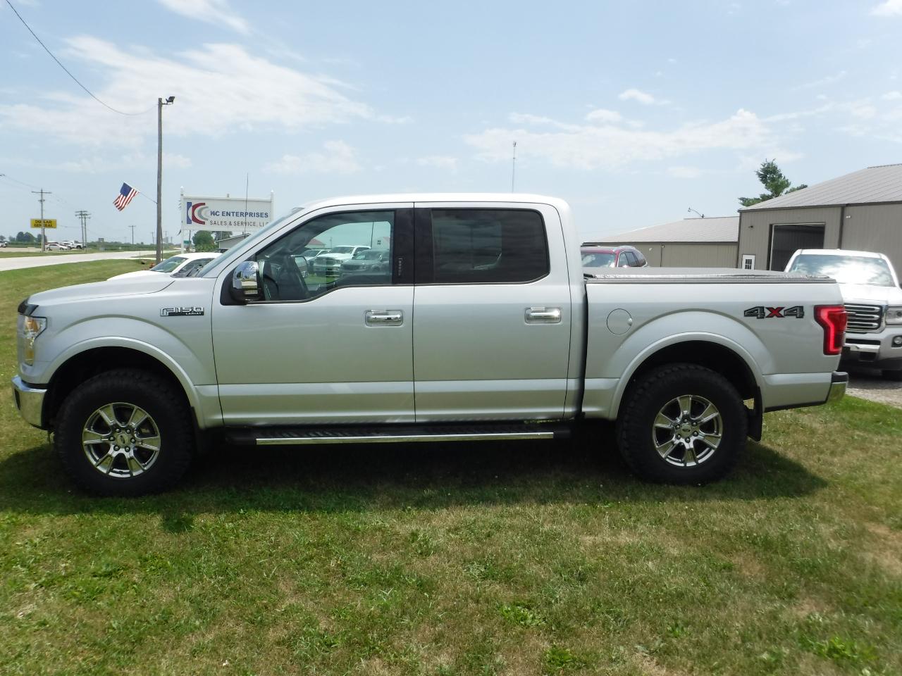 2016 Ford F-150 4WD SuperCab 145" Lariat