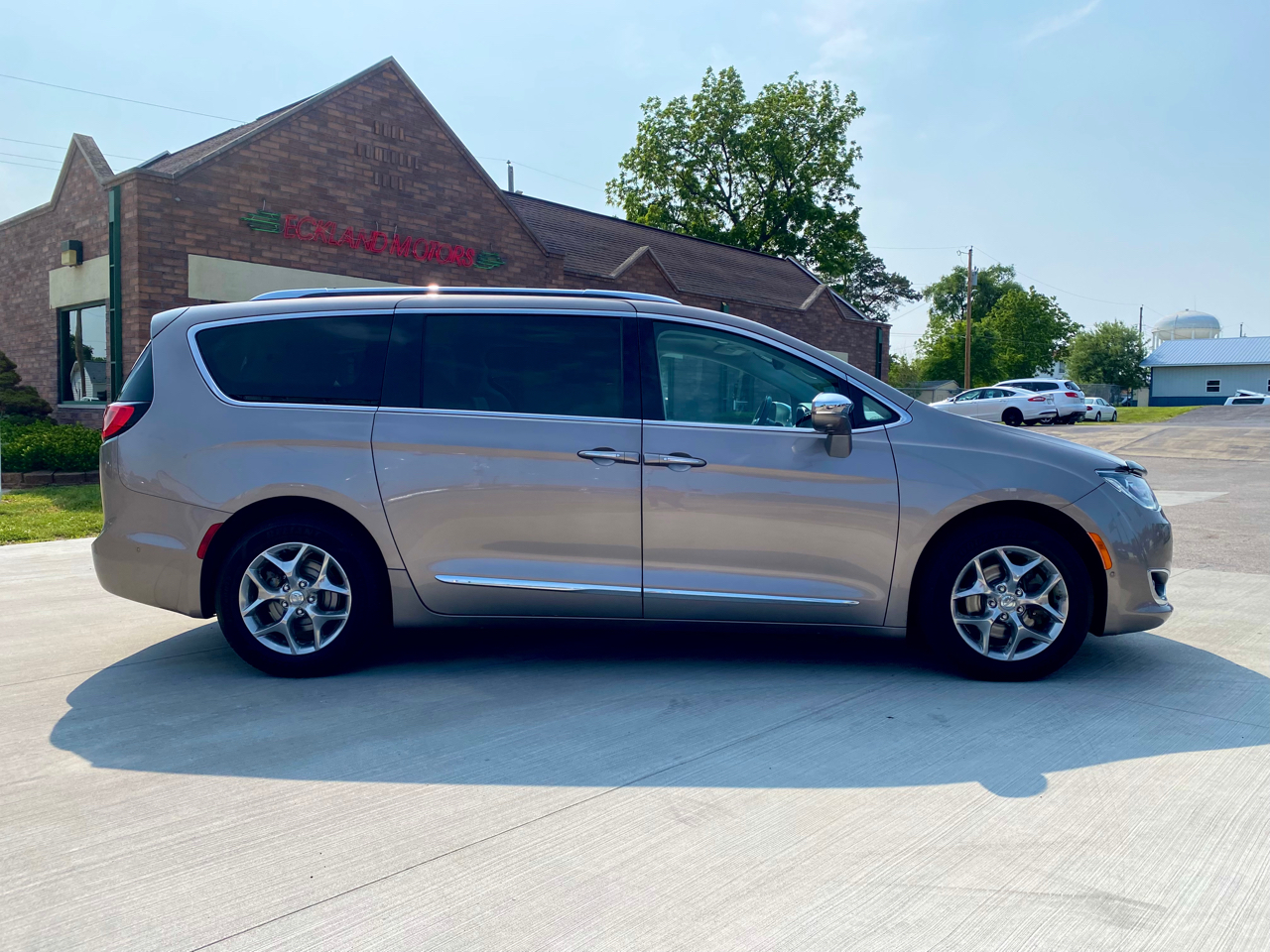 Used Cars Keokuk IA Used Cars & Trucks IA Eckland Motors Inc