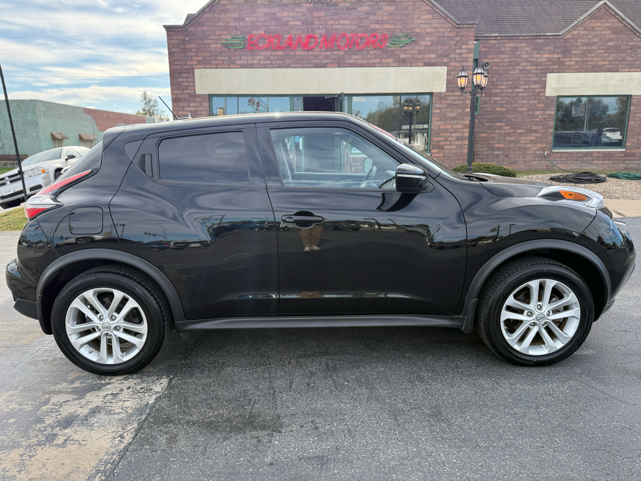 2016 Nissan Juke SV AWD