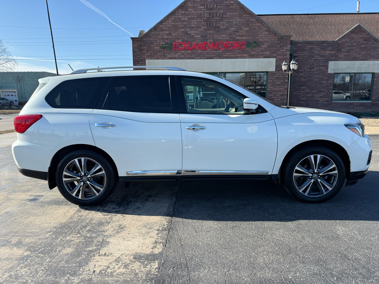 2017 Nissan Pathfinder Platinum 4WD