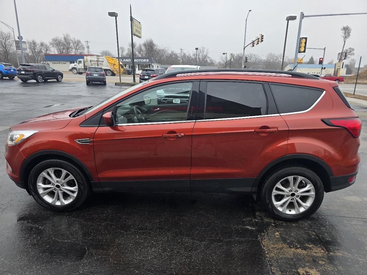 2019 Ford Escape SEL FWD