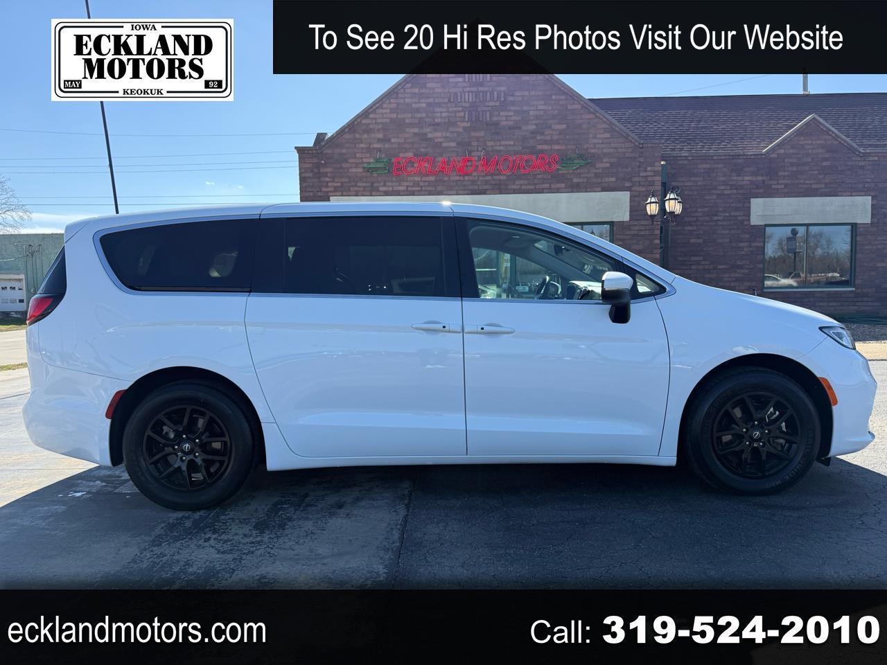 2023 Chrysler Pacifica Touring L FWD