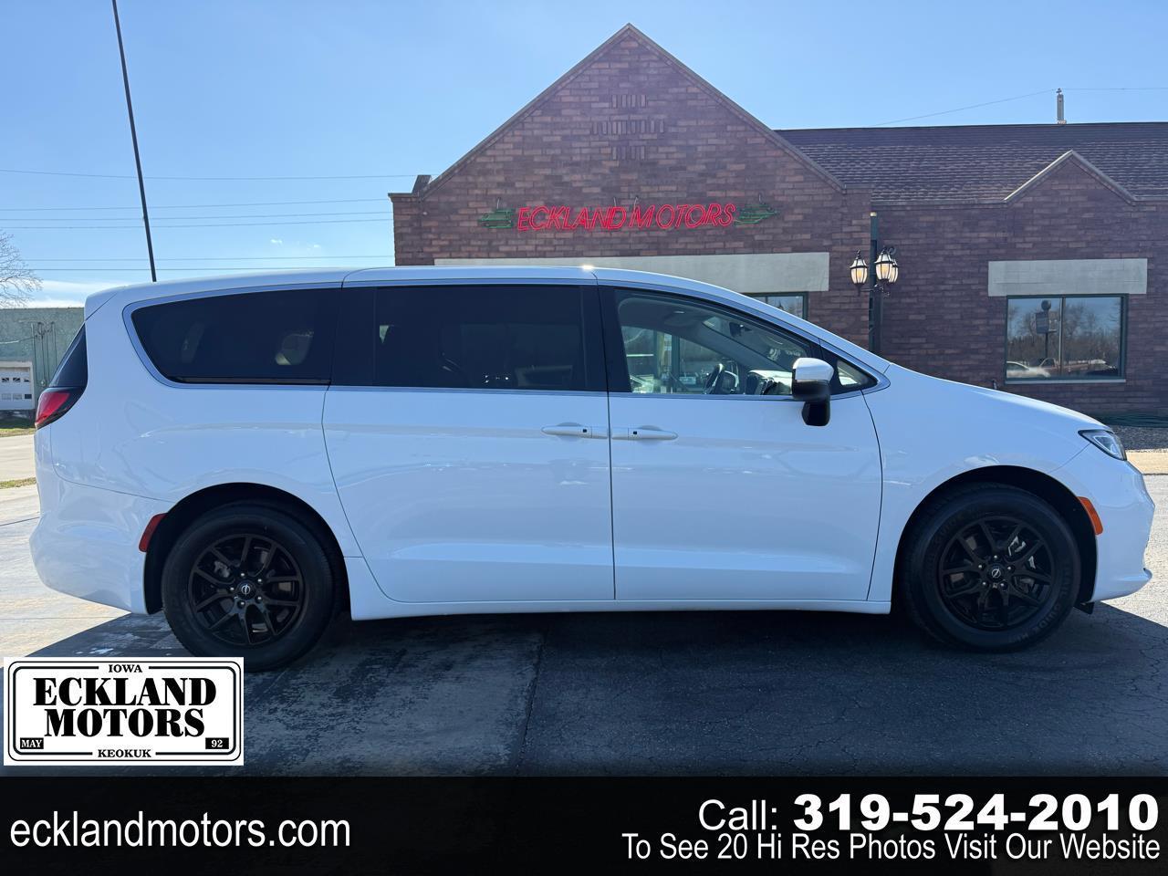 2023 Chrysler Pacifica Touring L FWD