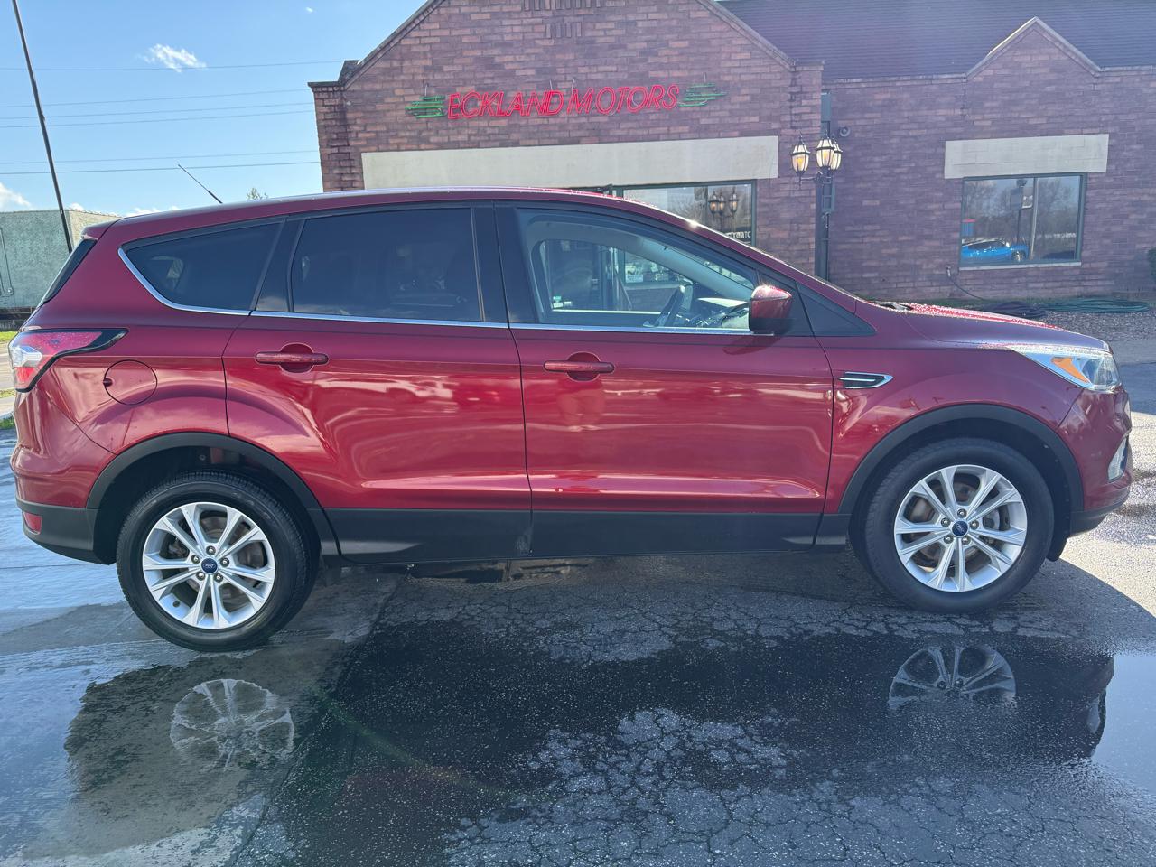 2017 Ford Escape SE FWD