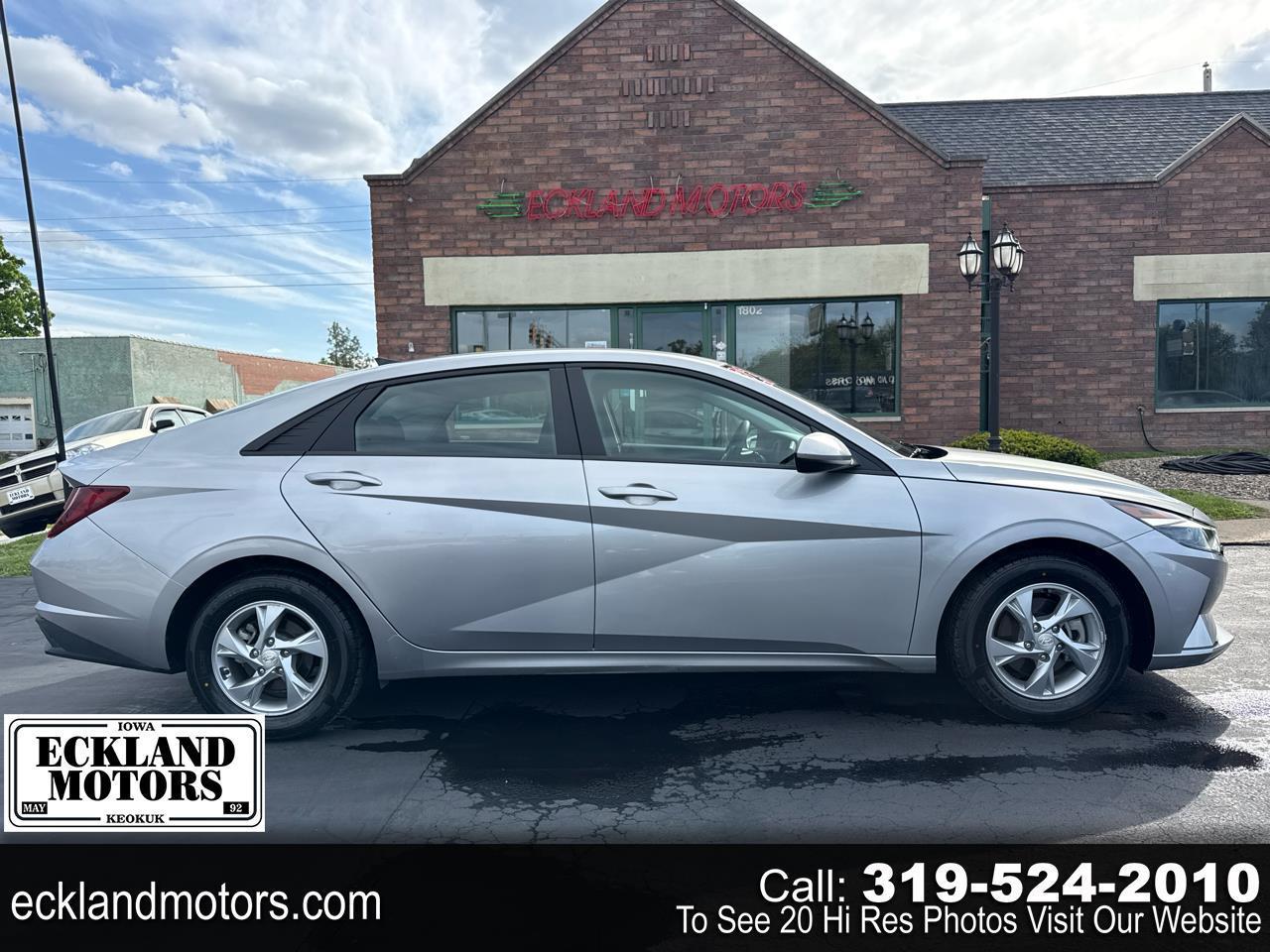 2023 Hyundai Elantra SE 4D Sedan
