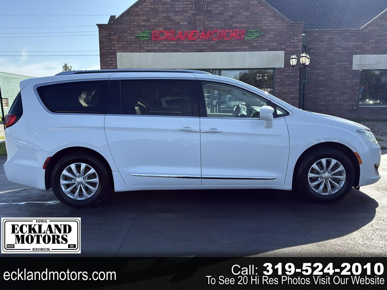2018 Chrysler Pacifica Touring L FWD