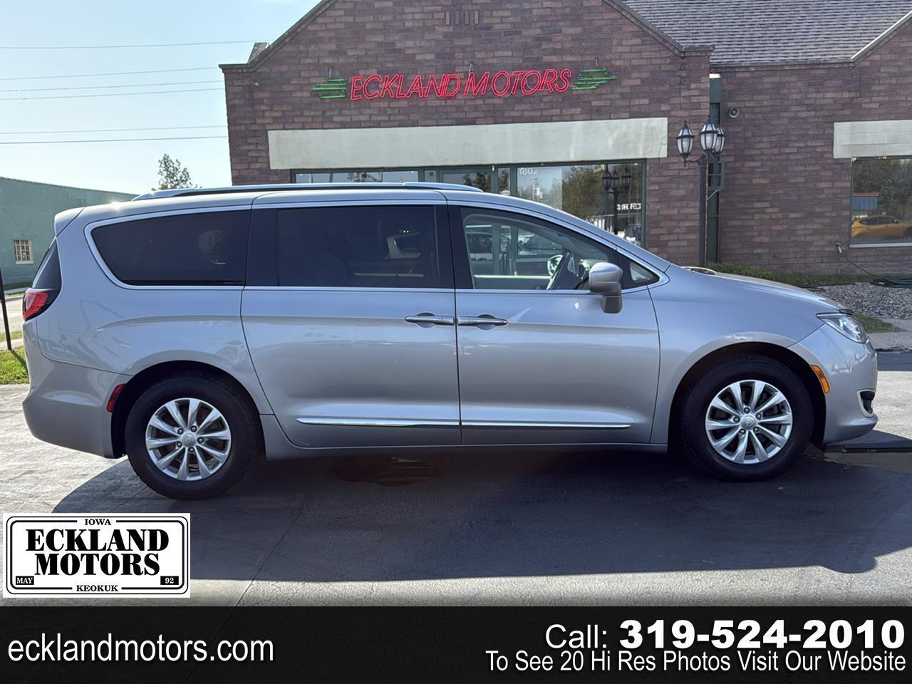 2018 Chrysler Pacifica Touring L FWD