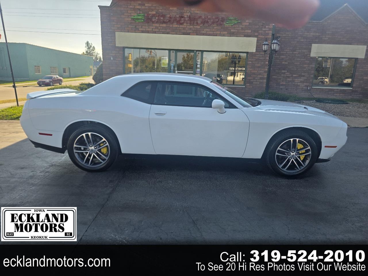 2019 Dodge Challenger SXT AWD