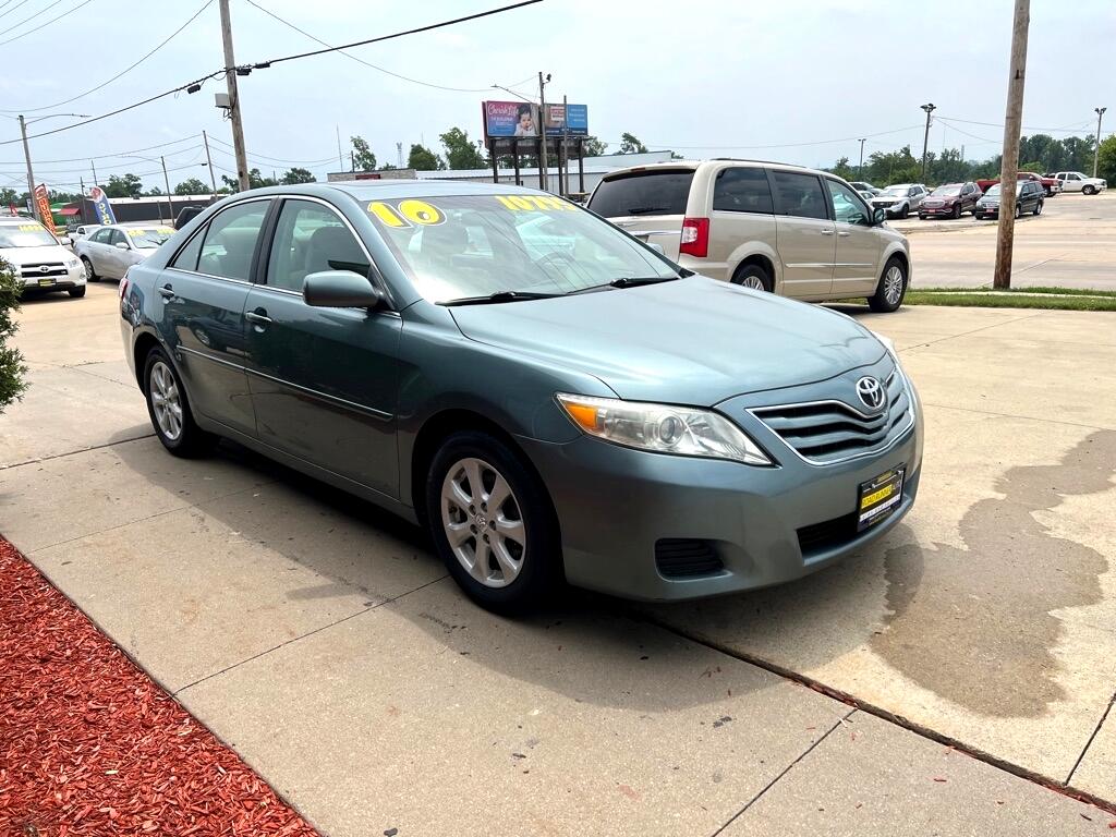 2010 Toyota Camry LE 6-Spd AT