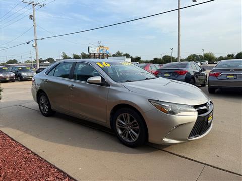 2016 Toyota Camry SE