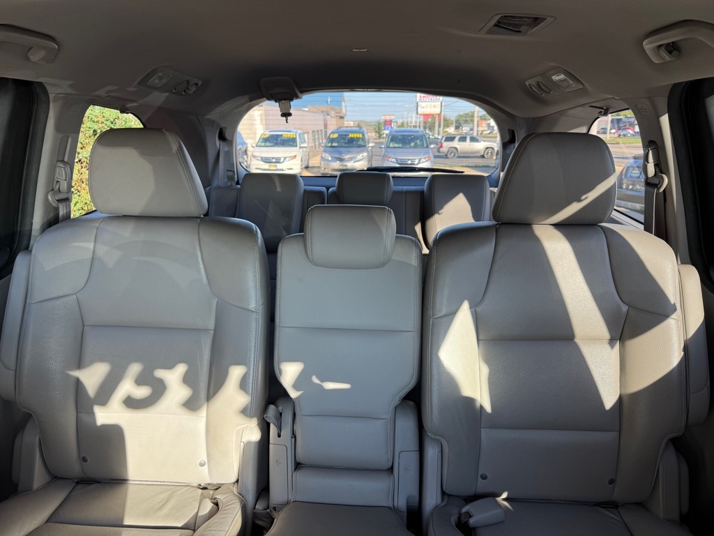 2014 Honda Odyssey EX-L photo 16