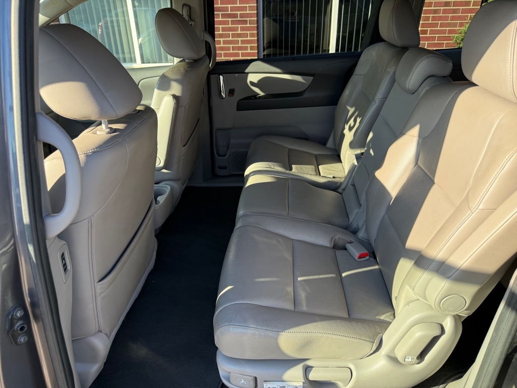 2014 Honda Odyssey EX-L photo 19