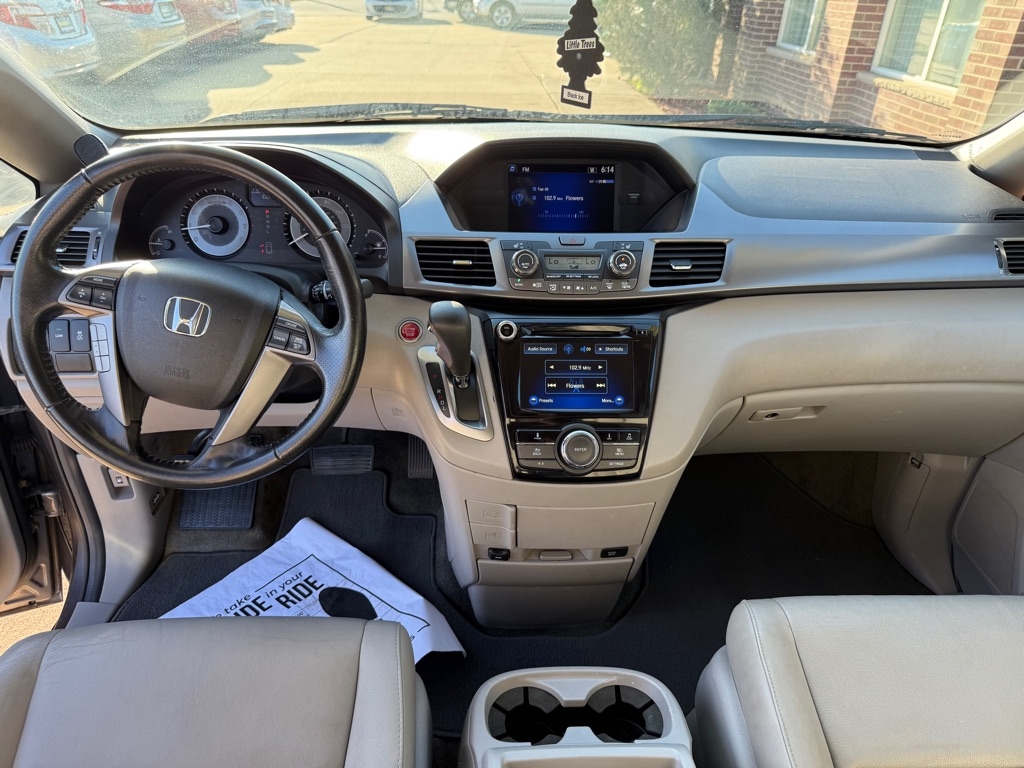 2014 Honda Odyssey EX-L photo 21